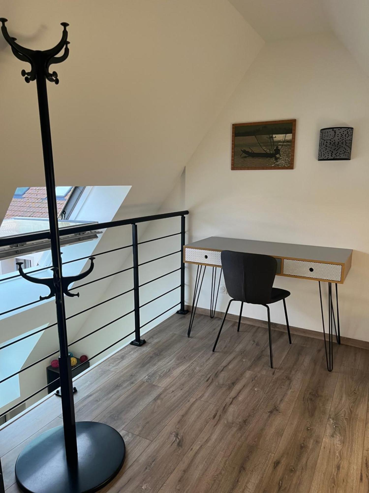 Maison Renovee Au Calme Bieville-Beuville Экстерьер фото